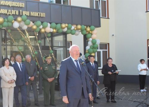 В Аксубаевском районе открыли школу после капремонта и провели августовское совещание работников образования