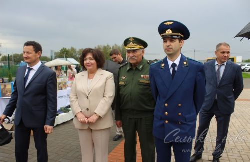 В Аксубаевском районе открыли школу после капремонта и провели августовское совещание работников образования