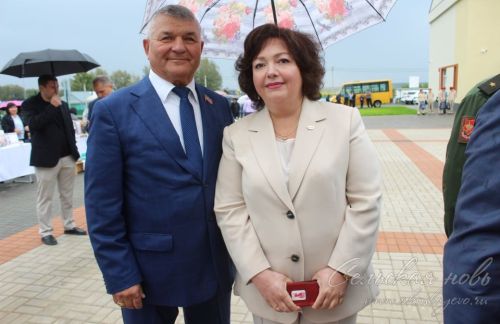 В Аксубаевском районе открыли школу после капремонта и провели августовское совещание работников образования