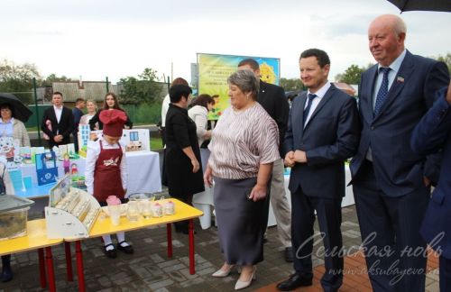 В Аксубаевском районе открыли школу после капремонта и провели августовское совещание работников образования