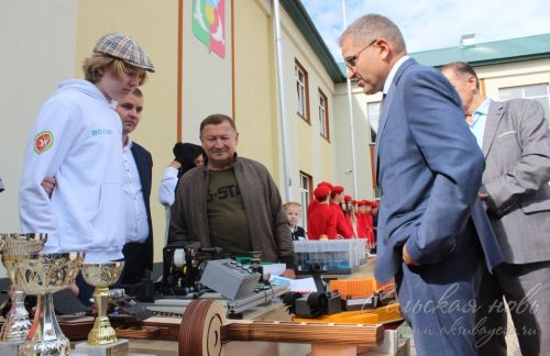 В Аксубаевском районе открыли школу после капремонта и провели августовское совещание работников образования