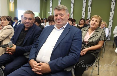 В Аксубаевском районе открыли школу после капремонта и провели августовское совещание работников образования