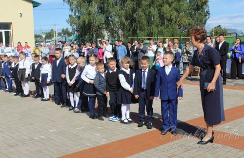 В Аксубаевском районе открыли школу после капремонта и провели августовское совещание работников образования