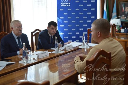 Аксубаевский район посетил депутат Госдумы Олег Морозов