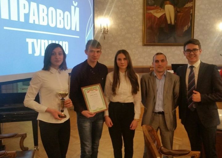 Аксубаевских школьников наградили в Императорском зале