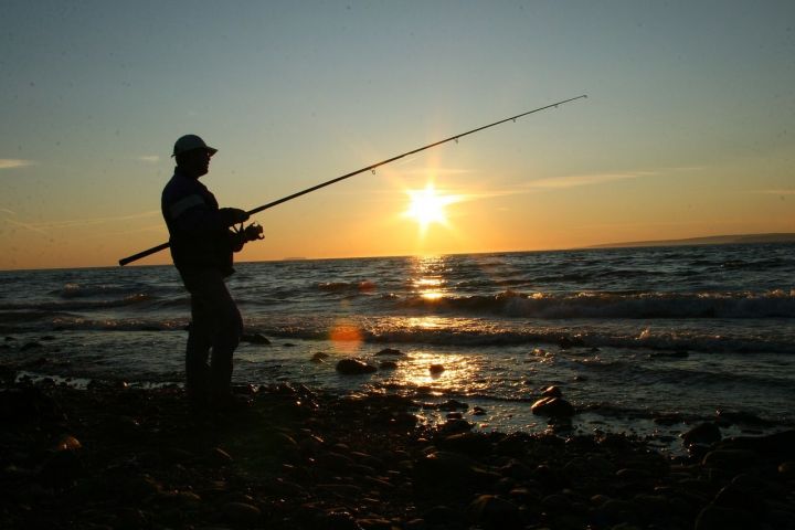 Рыбаки Аксубаева отмечают День рыбака
