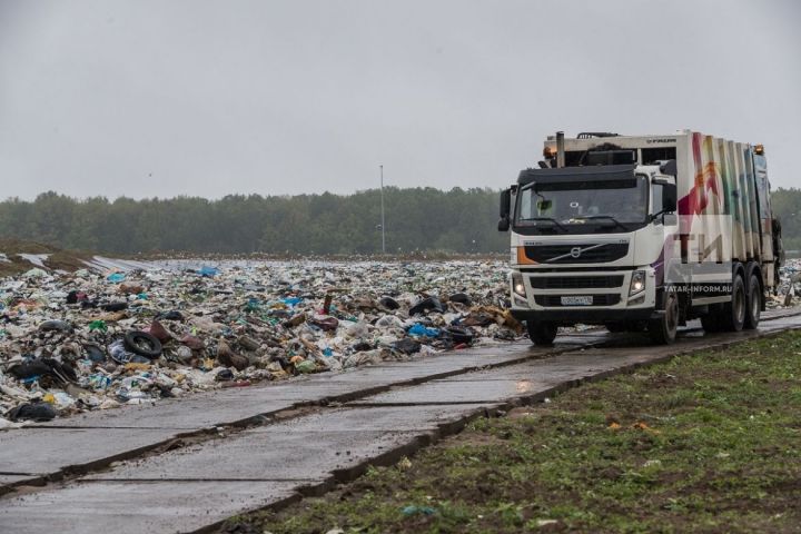 Минниханов добился в Правительстве РФ снижения тарифа на вывоз мусора за счет исключения НДС