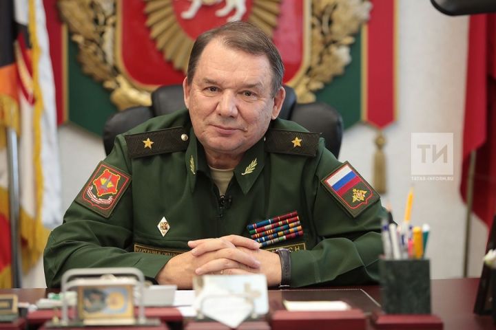 Сергей Погодин: В Татарстане ежегодно растет число желающих проходить военную службу по контракту