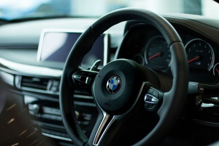 В России отзовут более 4 тыс. машин BMW