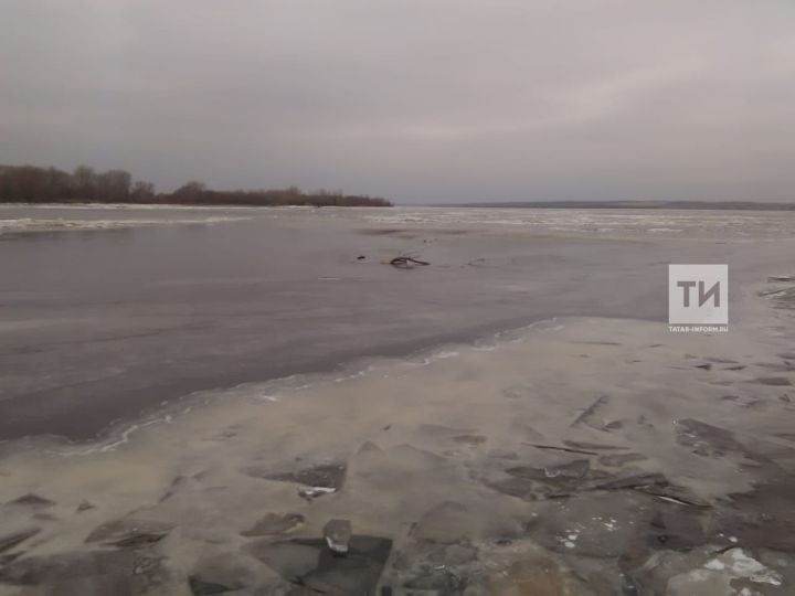 Из реки Кама в Чистопольском районе достали тело провалившегося под лед рыбака