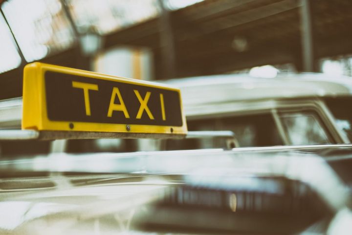 В Госдуму внесли законопроект об ответственности агрегаторов такси