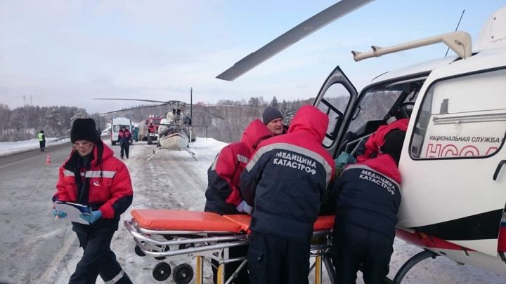 В Свердловской области в ДТП с «ГАЗелью» с номерами Татарстана один человек погиб, восемь пострадали