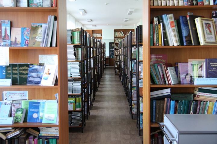 Уличенная в аферах с выдачей книг библиотекарь Кукморского района получала грамоты за достижения