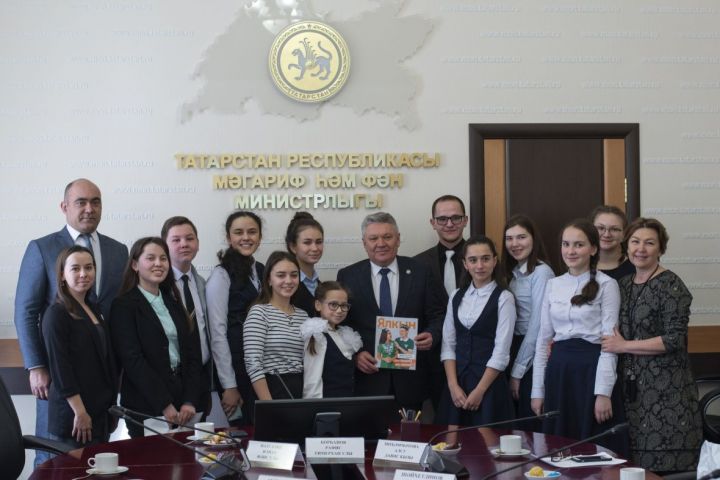 Аксубаевская школьница встретилась с министром образования и науки РТ