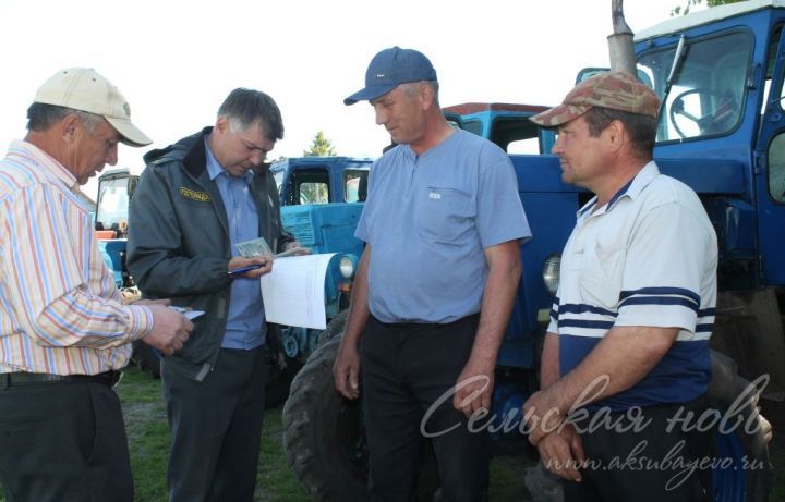 В Аксубаевском районе Гостехнадзор проверит трактора частников