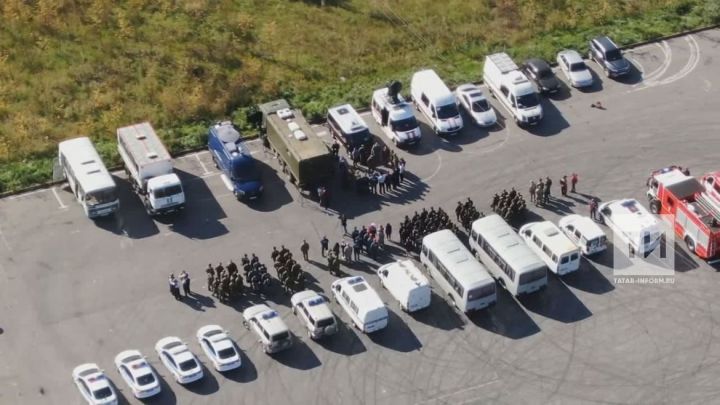 На учениях НАК в Казани обезвредили захватившего автобус террориста-смертника