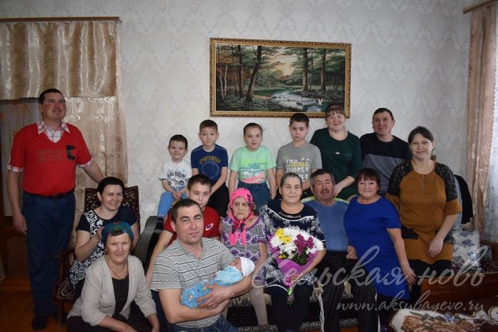 Аксубаевский ветеран была своим сестрам и братьям вместо матери