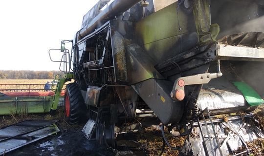 Комбайн загорелся во время уборки подсолнуха в Новошешминском районе