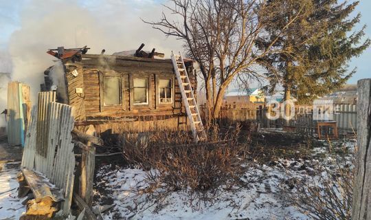 В Татарстане подросток, услышав звук извещателя, спас из пожара троих братьев