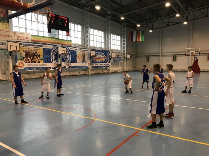 В Аксубаевском районе проходят республиканские соревнования по баскетболу