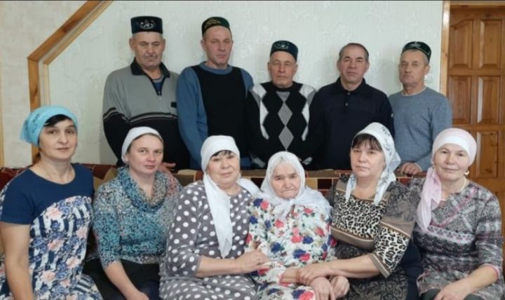 90-летний юбилей отметила ветеран войны Нурлыхада Нурхамитова
