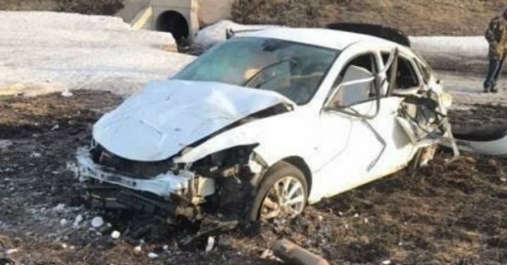 Один человек погиб и двое пострадали в вылетевшей с дороги иномарке в Татарстане