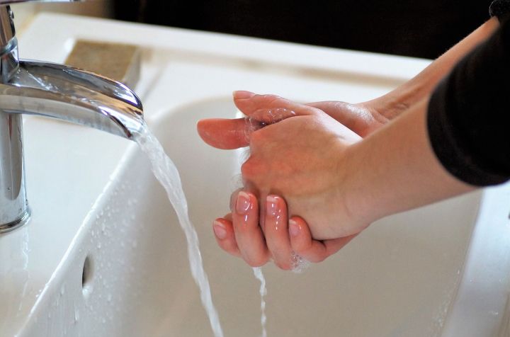 Роспотребнадзор напомнил о значимости мытья рук во время коронавируса