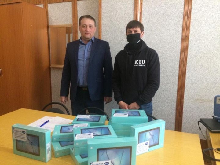 В Аксубаевском районе продолжается акция по борьбе с коронавирусом «Добрые дела»
