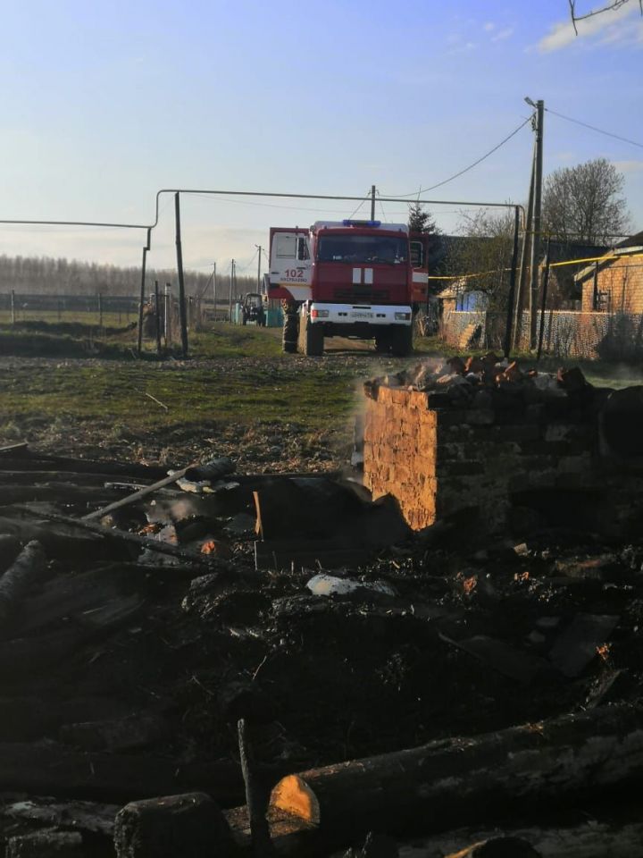 Баня в Аксубаевском районе сгорела из-за неправильной эксплуатации печи