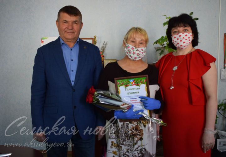Глава Аксубаевского района поздравил коллектив «Сельской нови» с Днем печати