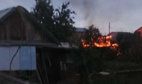 В Татарстане дачница попыталась сама потушить пожар в бане и получила ожоги