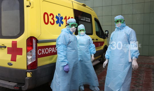 В Татарстане почти 16 тысяч медиков лечат больных с коронавирусом
