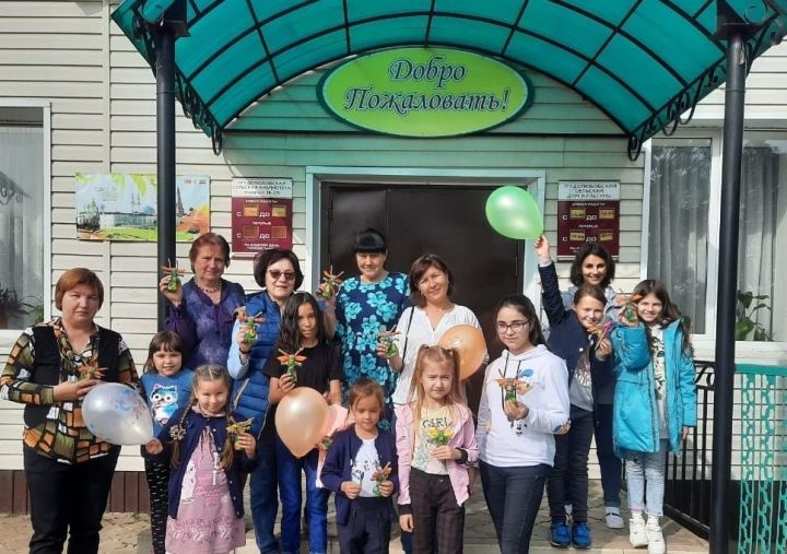Приемные дети Аксубаевского района стали гостями студии народной арт-терапии «Секреты древней Славутницы»