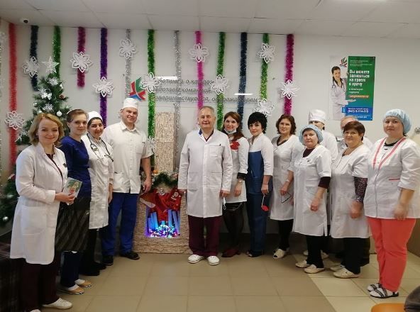 Аксубаевские медики поздравили жителей  района с Новым годом