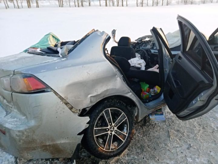 Детское автокресло спасло жизнь&nbsp;полуторагодовалому пассажиру при лобовом столкновении