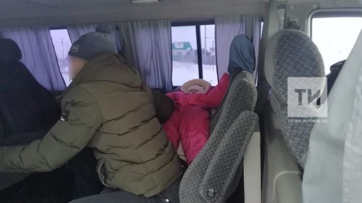 В Татарстане женщину-водителя оштрафовали за непристегнутого грудного ребенка