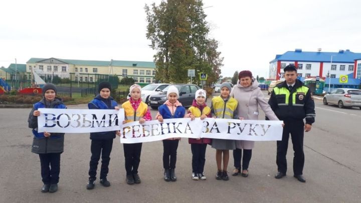 В Татарстане проходят профилактические акции «ПДД на асфальте»