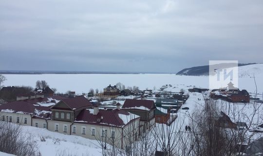 Михаил Афанасьев пообещал решить вопрос с парковкой на острове-граде Свияжск