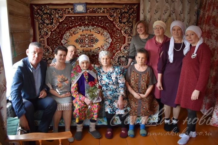 В свой 90-летний юбилей Ркия Бикмурзина вспоминает только светлые моменты