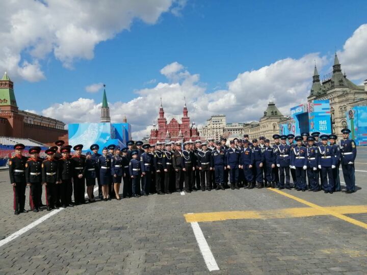 Десять кадетов Татарстана посетили генеральную репетицию Парады Победы в Москве