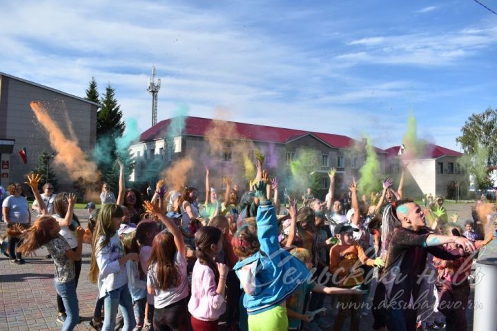 Программа празднования Дня молодежи в Аксубаеве