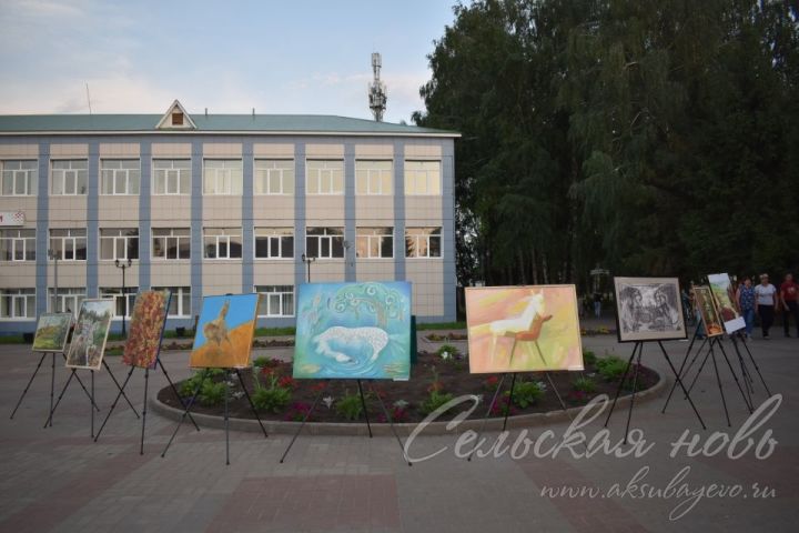 В Аксубаеве «десантировались» художники со всей России