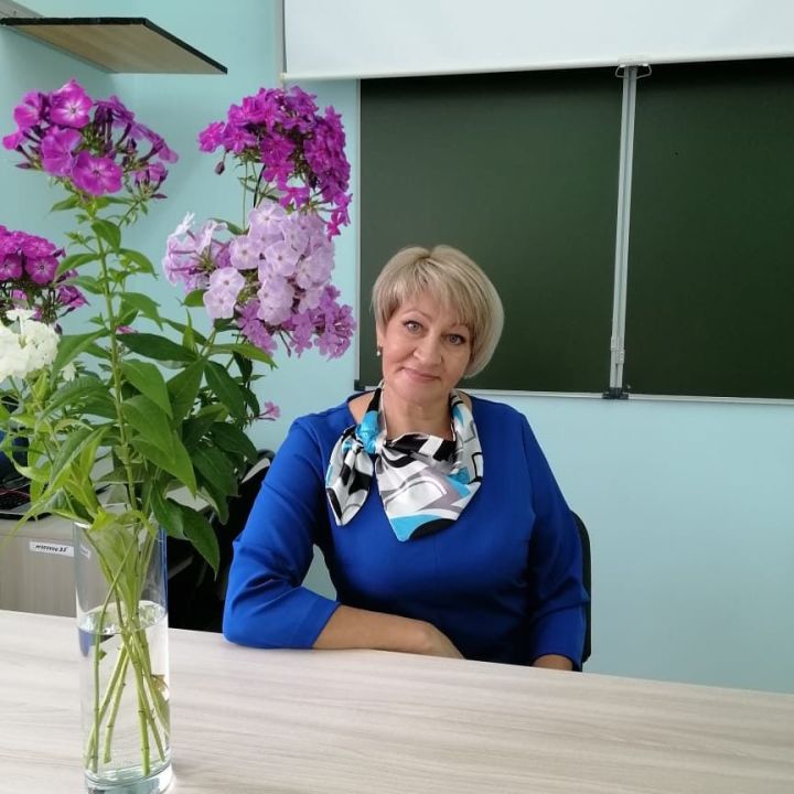 55-летний юбилей отметила учитель Аксубаевской школы №2 Флера Вафина