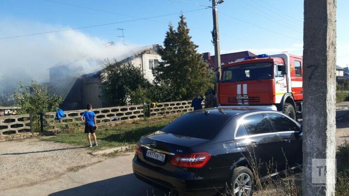 Отец с сыном погибли на пожаре в Лаишевском районе РТ