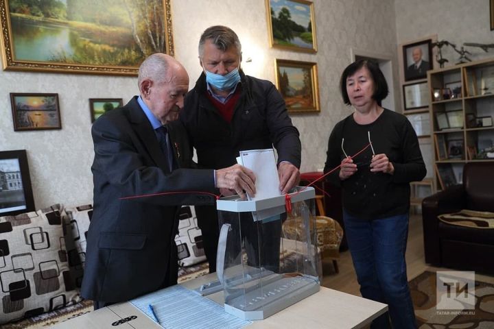 Герой Социалистического Труда Ильдус Мостюков проголосовал на дому