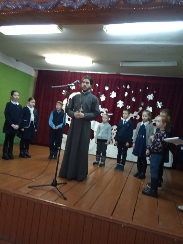 Савгачевские школьники встретились с представителем духовенства