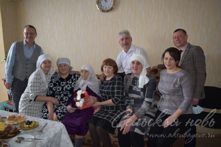 Аксубаевский ветеран помнит жизнь при керосиновых лампах