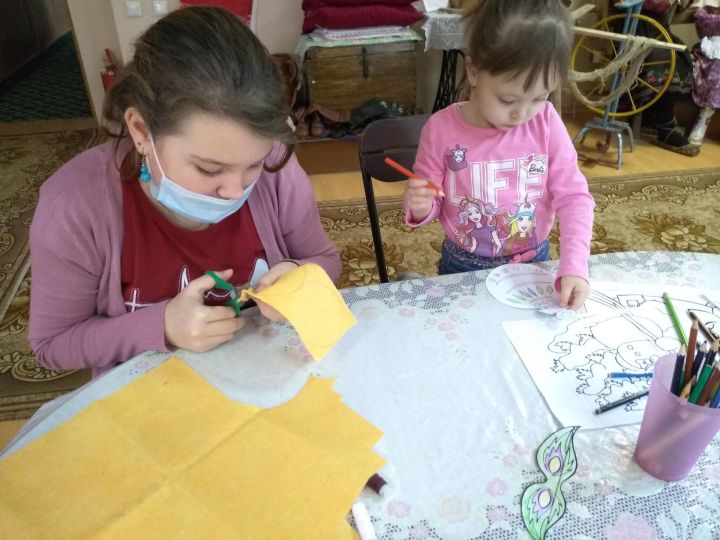 Аксубаевские школьники посмотрят интересный фильм и научатся делать новогодние маски