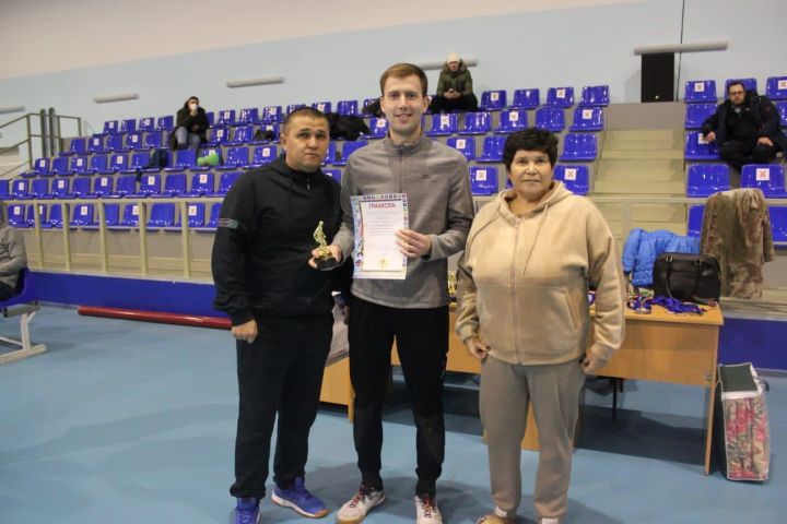 В Аксубаеве состоялся турнир по мини-футболу памяти Николая Краснова