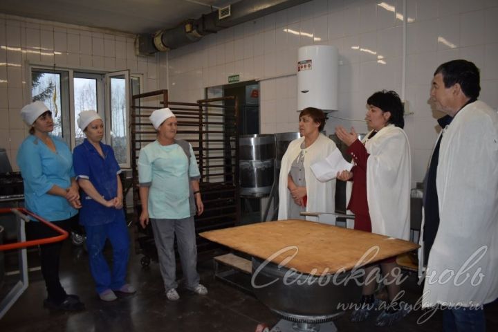 Аксубаевским хлебопекарям и кулинарам напомнили о требованиях качества